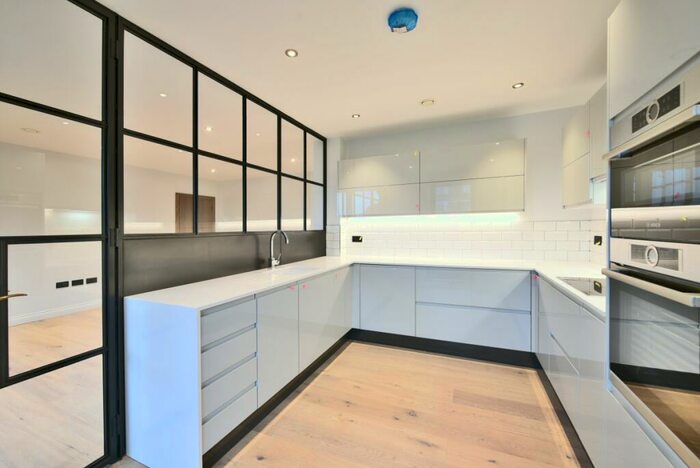1 Bedroom Flat To Rent In Balham High Road, Balham, London, SW12