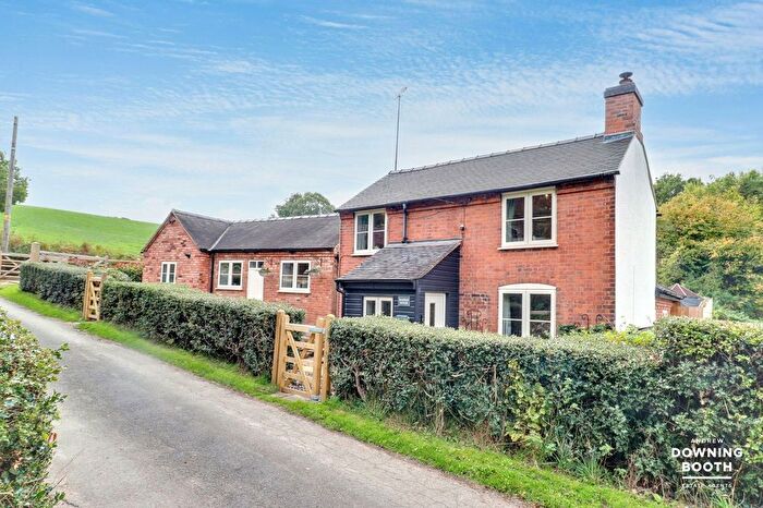 4 Bedroom Detached House For Sale In Batesway, Rugeley, WS15