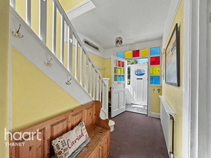 4 Bedroom Semi Detached House For Sale In Tivoli Park Avenue, Margate, CT9