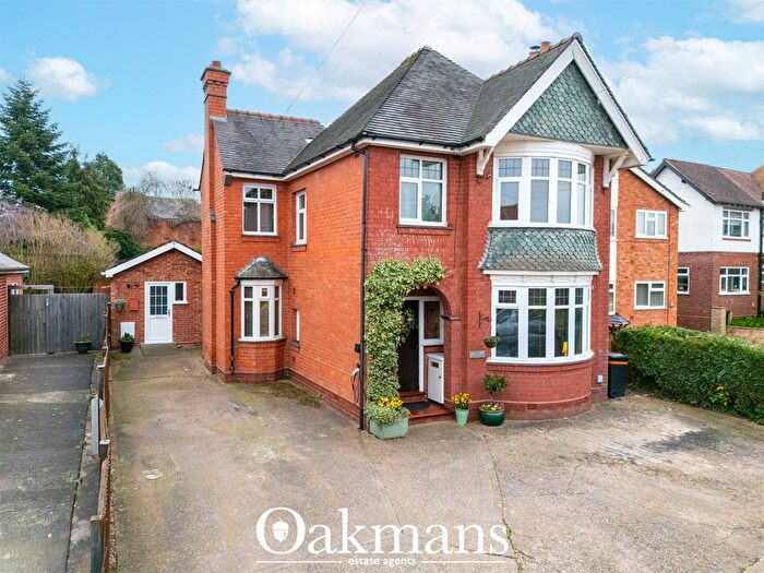 4 Bedroom Detached House For Sale In Stourbridge Road, Bromsgrove, Worcestershire, B61