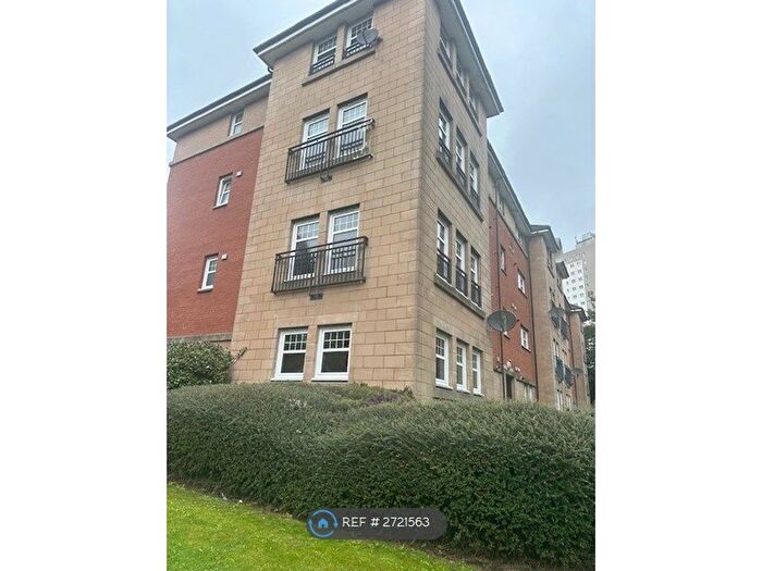 3 Bedroom Flat To Rent In Pleasance Street, Glasgow, G43