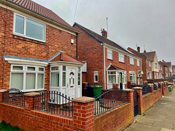 2 Bedroom Semi-Detached House To Rent In Alnwick Rd, Sunderland, SR3