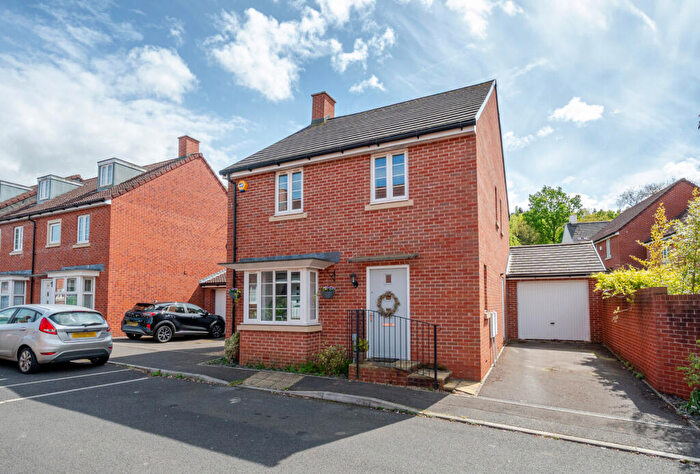 4 Bedroom Detached House For Sale In Oldfield Road, Brockworth, Gloucester, GL3