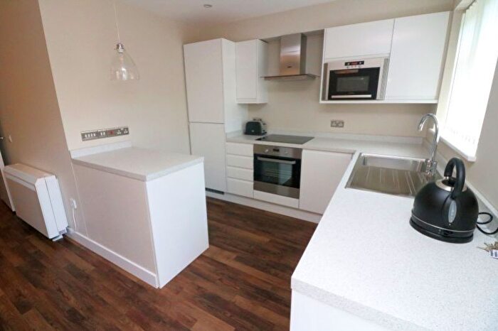 1 Bedroom Flat To Rent In Egham, Surrey, TW20