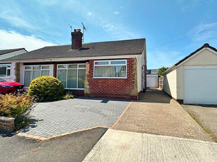 2 Bedroom Semi-Detached Bungalow For Sale In Heywood Boulevard, Thingwall, Wirral, CH61