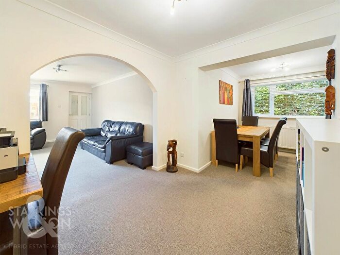 3 Bedroom Detached Bungalow For Sale In Woodbastwick Road, Blofield Heath, Norwich, NR13