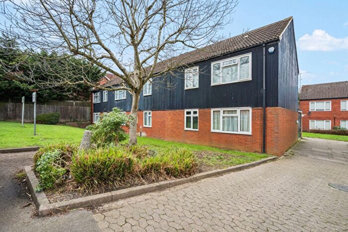 2 Bedroom Flat For Sale In Hetherington Way, Ickenham, UB10