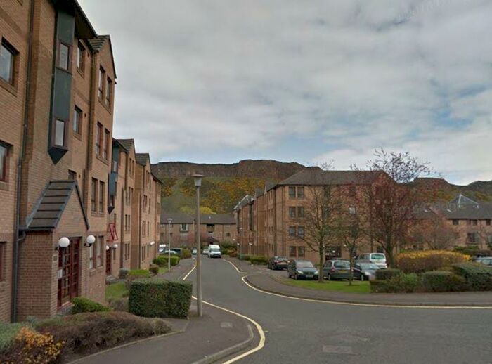 1 Bedroom Flat To Rent In Parkside Terrace, Newington, Edinburgh, EH16