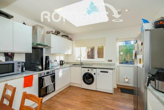 6 Bedroom Detached House To Rent In The Hollow, BA2