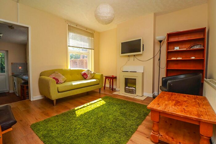 4 Bedroom Terraced House To Rent In Northcote Road, Southampton, Hampshire, SO17