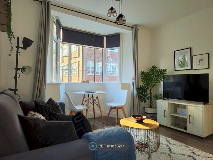 1 Bedroom Flat To Rent In Regent House, Brighton, BN1