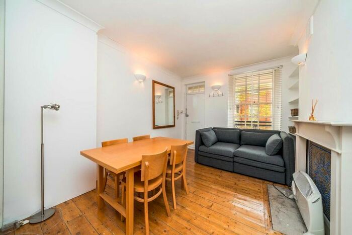 1 Bedroom Flat To Rent In Martlett Court, London WC2B