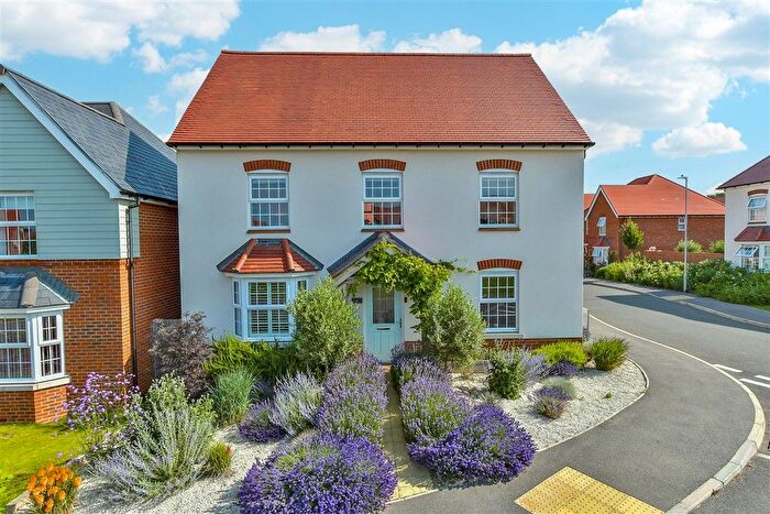 4 Bedroom Detached House For Sale In Russett Lane, Faversham, Kent, ME13