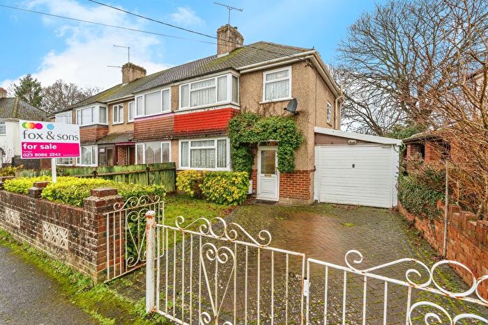 3 Bedroom End Terrace House For Sale In Cheam Way, Totton, Southampton, SO40