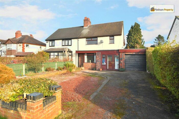 3 Bedroom Semi-Detached House For Sale In Uttoxeter Road, Draycott, ST11