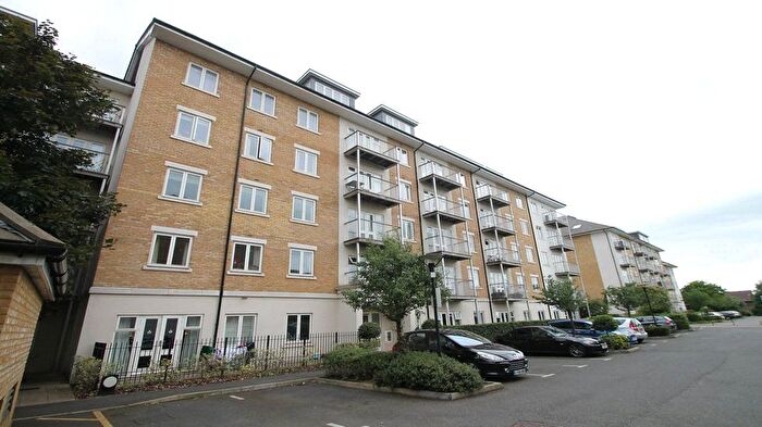 3 Bedroom Flat To Rent In Hurley House, Park Lodge Avenue, West Drayton, UB7