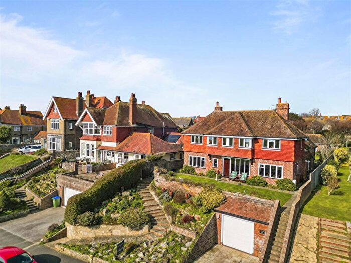 4 Bedroom Detached House For Sale In Chyngton Road, Seaford, BN25