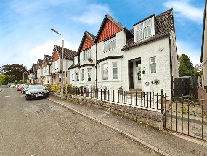 4 Bedroom Semi-Detached House For Sale In South View, Clydebank, G81