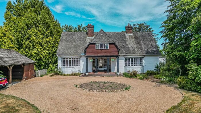 4 Bedroom Detached House For Sale In Stream Lane, Hawkhurst, TN18