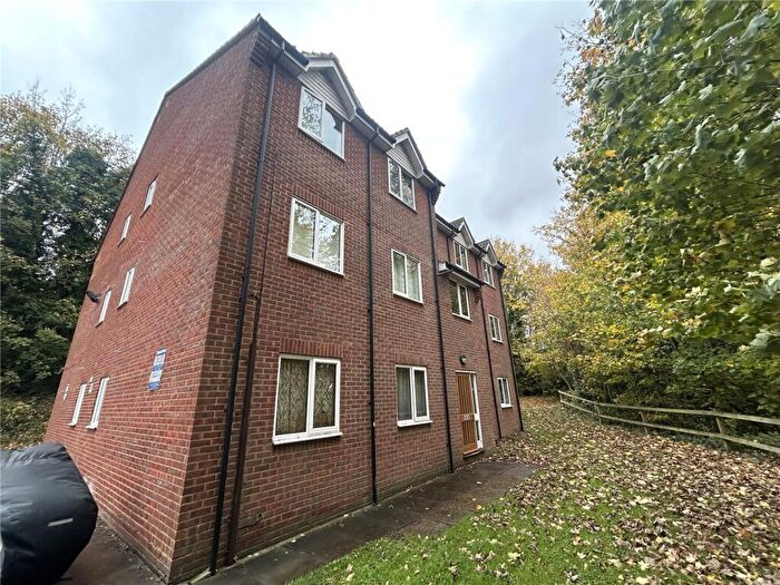 1 Bedroom Apartment To Rent In Sarum Close, Salisbury, Wiltshire, SP2