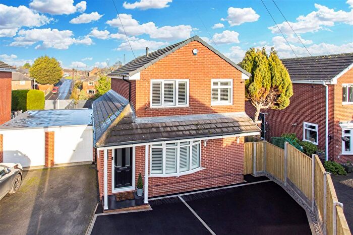 3 Bedroom Detached House For Sale In Westfield Close, Rothwell, Leeds, LS26