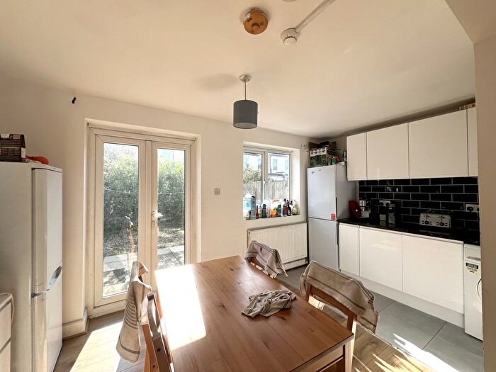 5 Bedroom Terraced House To Rent In Valnay Street, London, SW17
