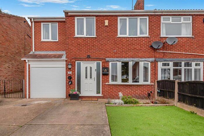 4 Bedroom Semi Detached House For Sale In Mapleton Way, Sutton-in-Ashfield, NG17