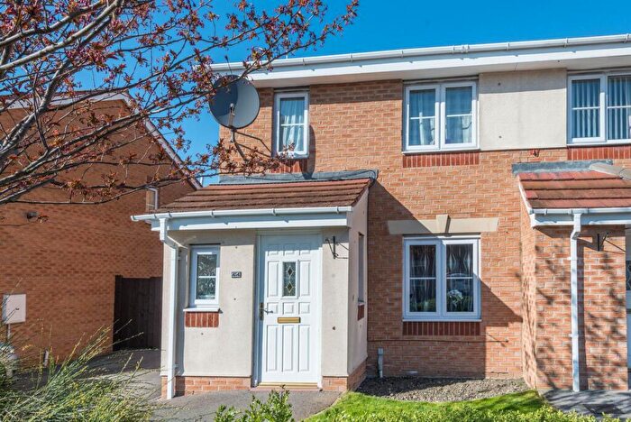 3 Bedroom End Of Terrace House For Sale In Pavilion Way, Firth Park, Sheffield, S5