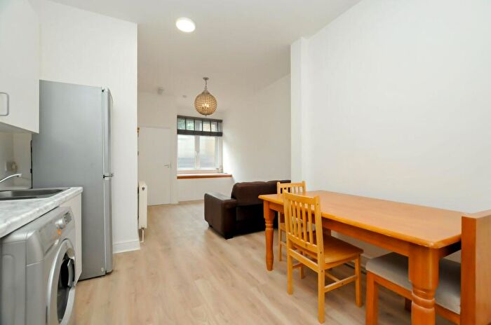 1 Bedroom Flat To Rent In Rectory Road, Stoke Newington, N16