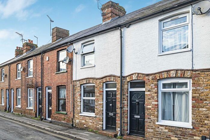 2 Bedroom House For Sale In Station Road, Marlow, SL7