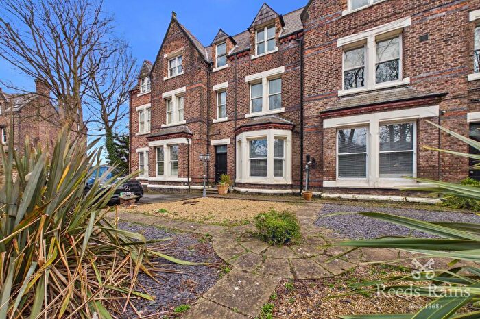 2 Bedroom Apartment For Sale In Elmsley Road, Liverpool, Merseyside, L18