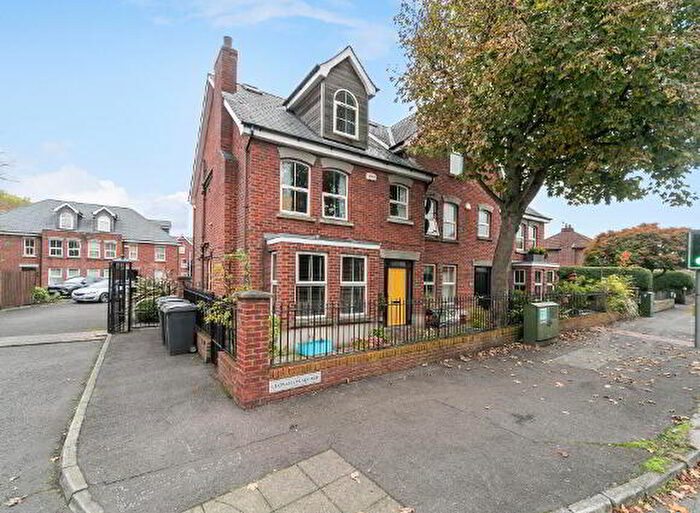 4 Bedroom TownHouse For Sale In Clonallon Square, Belfast, BT4