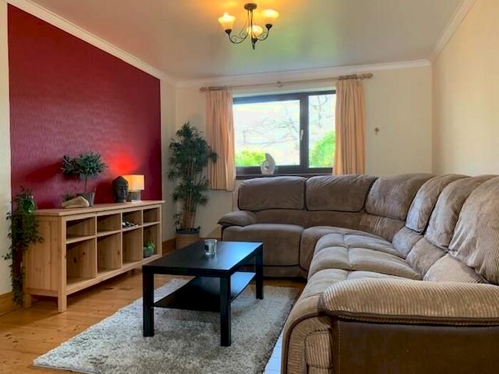 3 Bedroom End Of Terrace House To Rent In Kintore Gardens, Aberdeen, AB25