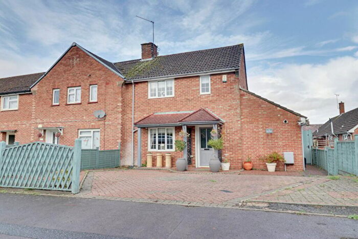 2 Bedroom End Of Terrace House For Sale In Barnfield, Hatfield Broad Oak, Bishop's Stortford, CM22