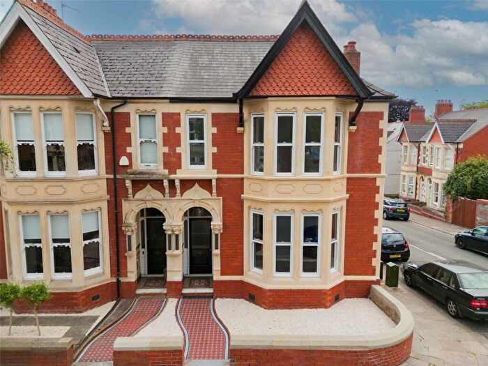 4 Bedroom End Of Terrace House For Sale In Kimberley Road, Penylan, Cardiff, South Glamorgan, CF23