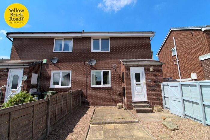 1 Bedroom Flat To Rent In Park Lea, Huddersfield, West Yorkshire, HD2