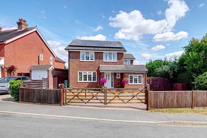 4 Bedroom Detached House For Sale In Vines Cross Road, Horam, Heathfield, TN21