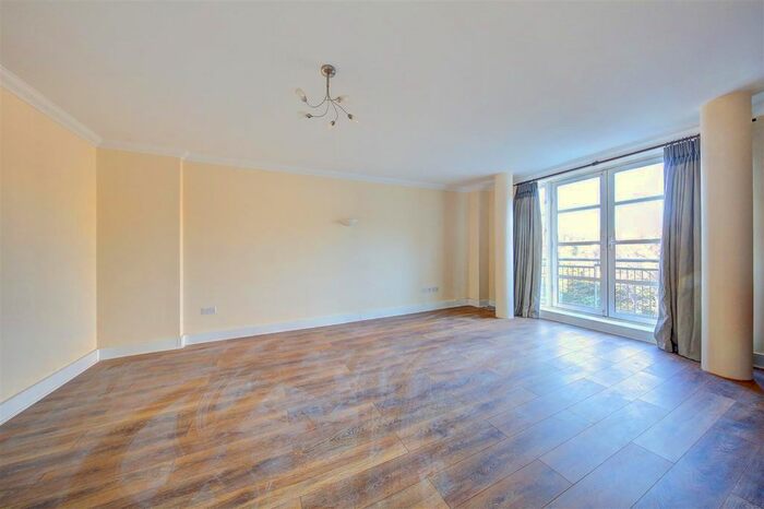 2 Bedroom Flat To Rent In Worple Road, London, SW19