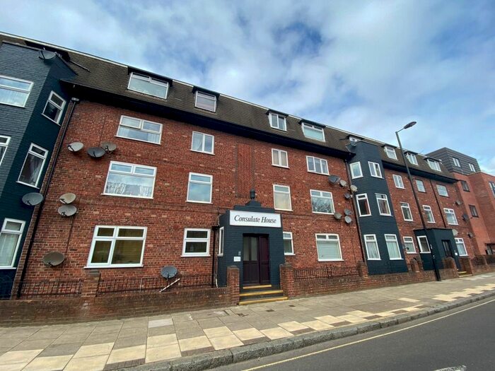 2 Bedroom Flat To Rent In Canute Road, Chapel, Southampton, SO14