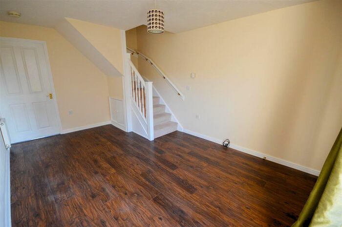 2 Bedroom End Of Terrace House To Rent In St. Pancras Close, Dinnington, S25