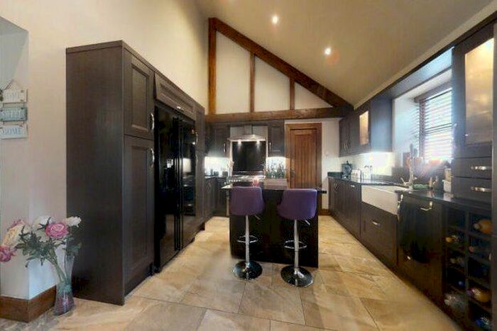 4 Bedroom Barn Conversion To Rent In Lodge Lane, Cannock, WS11