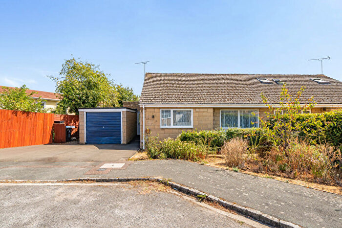 2 Bedroom Semi Detached House For Sale In Larksfield Close, Carterton, Oxfordshire, OX18