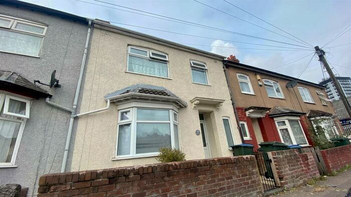 3 Bedroom Terraced House To Rent In Stoke Row, Coventry, CV2