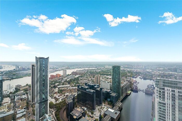 2 Bedroom Flat For Sale In Marsh Wall, London, E14