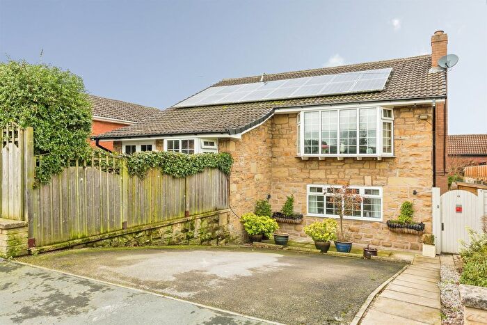 3 Bedroom Detached House For Sale In Marriott Grove, Wakefield, WF2