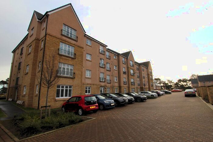 1 Bedroom Flat To Rent In Cowgill Gardens, Liberton, Edinburgh, EH16