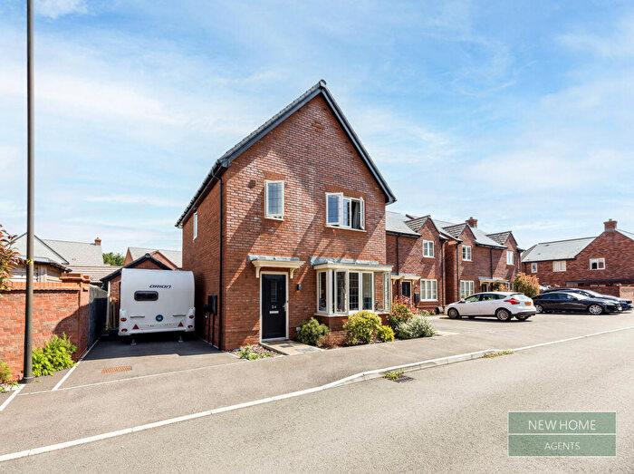 3 Bedroom Detached House For Sale In Snapdragon Close, Walton Cardiff, Tewkesbury, GL20
