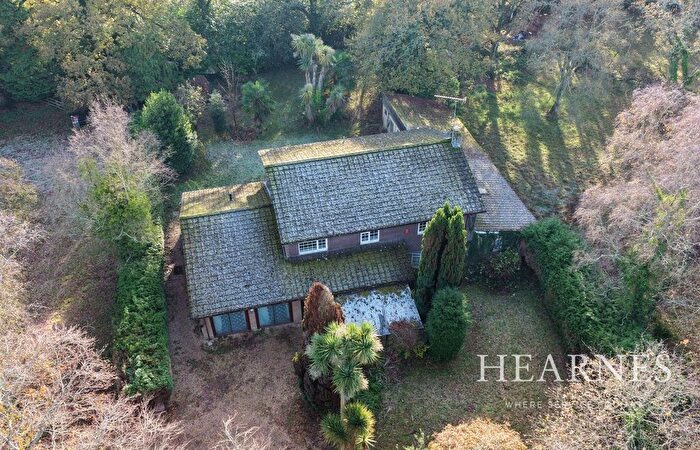 7 Bedroom Detached House For Sale In West Moors Road, West Moors, Ferndown, BH22