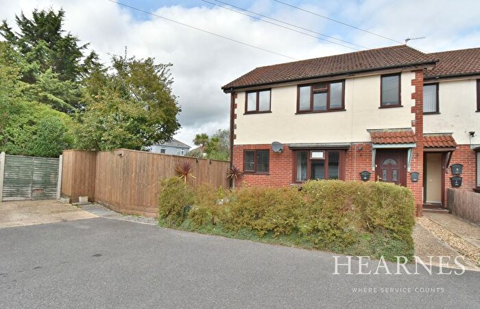 2 Bedroom Flat For Sale In Lake Road, Bournemouth, BH11