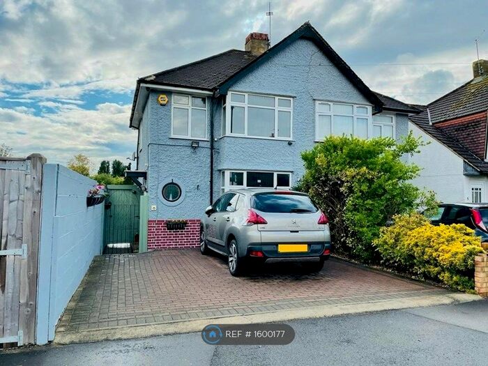 4 Bedroom Semi-Detached House To Rent In East Road, Feltham, TW14